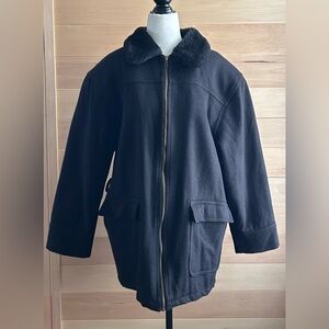 Women's Black Wool Jacket sherpa collar zip-up closure two front flap pockets